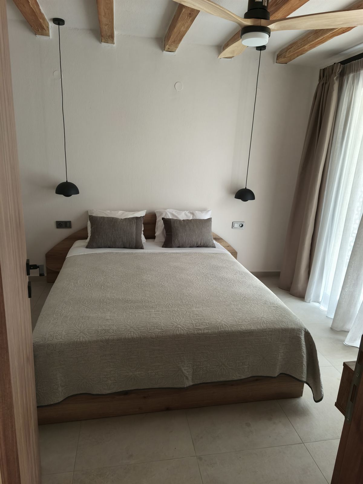 Elaida thassos 2025 01